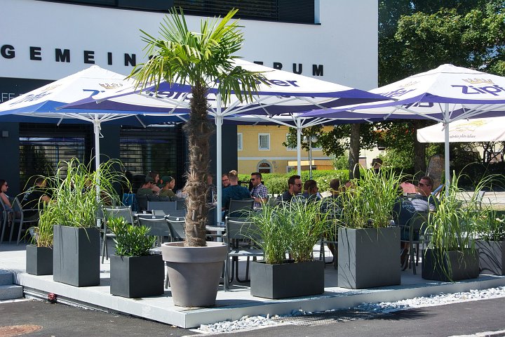 20200801_14_Cafe_Podium.jpeg
