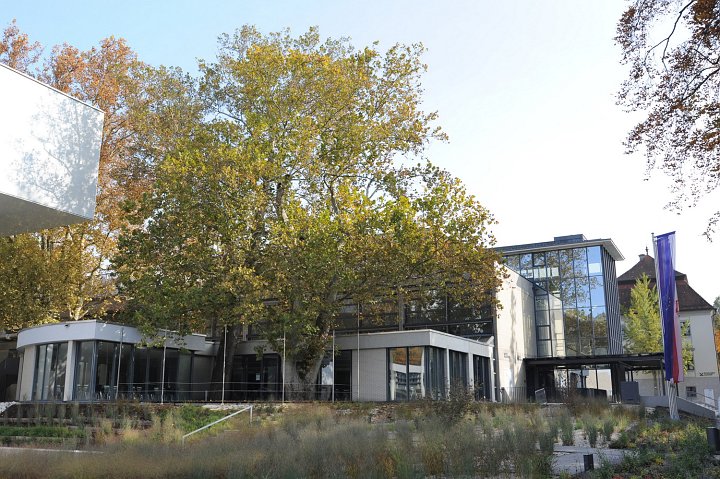20201025_110332_Uni_Bibliothek.jpg