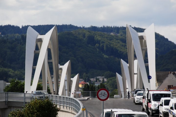 20210817_153037_Linz_Eisenbahnbr.JPG