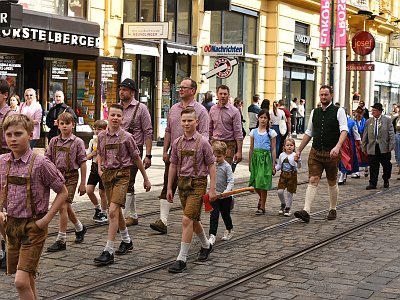 20230429 042 Maibaum Aufstellen Linz