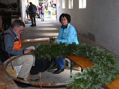 20230427 143702 Maibaum Kraenze LP