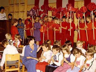 Schuleröff 03. 82