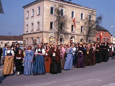 037 Alte Volksschule 1979