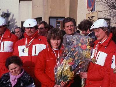 027 Ehrung Geschwister  Preining 84