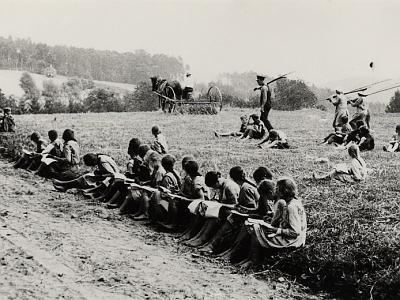027 Zeichenstunde in der Natur 1933