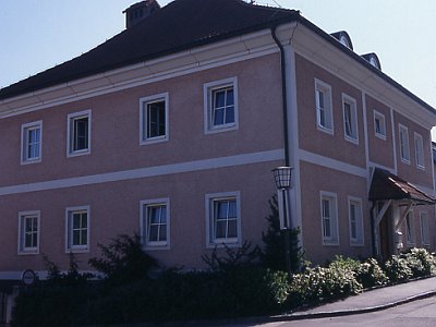 020 Pfarrhof 2000