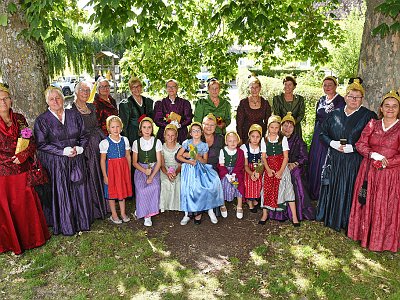 41 Goldhauben Fotoshooting