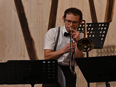 20231130 211155 Trombone Attraction DD