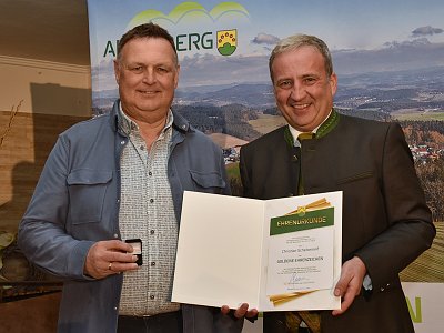 20251121 204602 Ehrenzeichen Ehrenrose AW