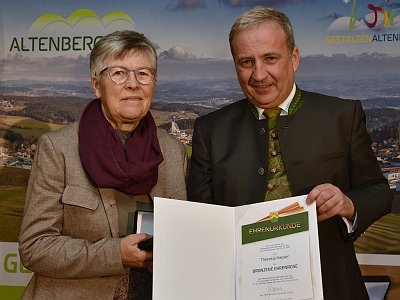 20251121 205546 Ehrenzeichen Ehrenrose AW