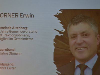 20251121 213003 Ehrenzeichen Ehrenrose AW