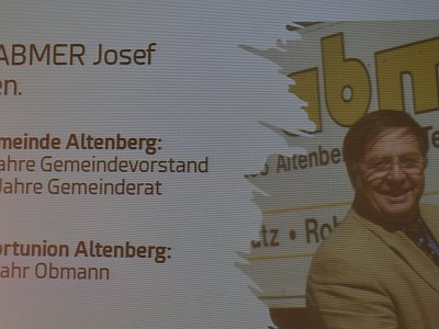 20251121 214218 Ehrenzeichen Ehrenrose AW